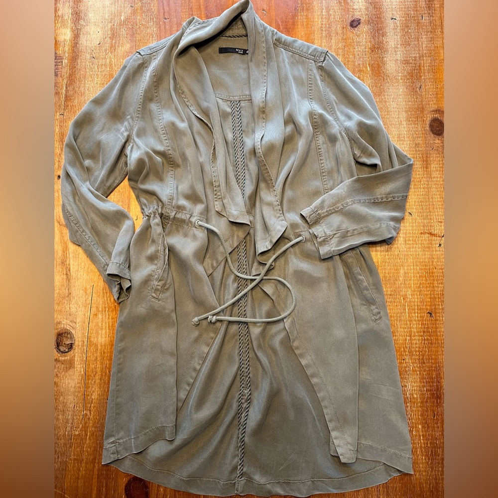 Super cute and silky soft sweater.